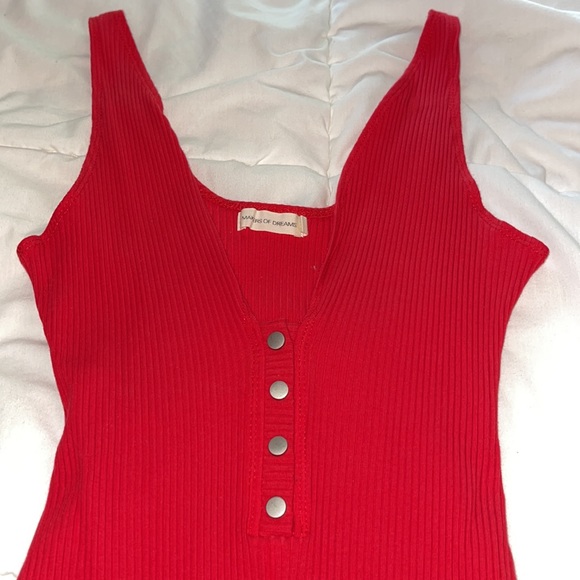 Red Low-cut Bodysuit - Picture 2 of 3